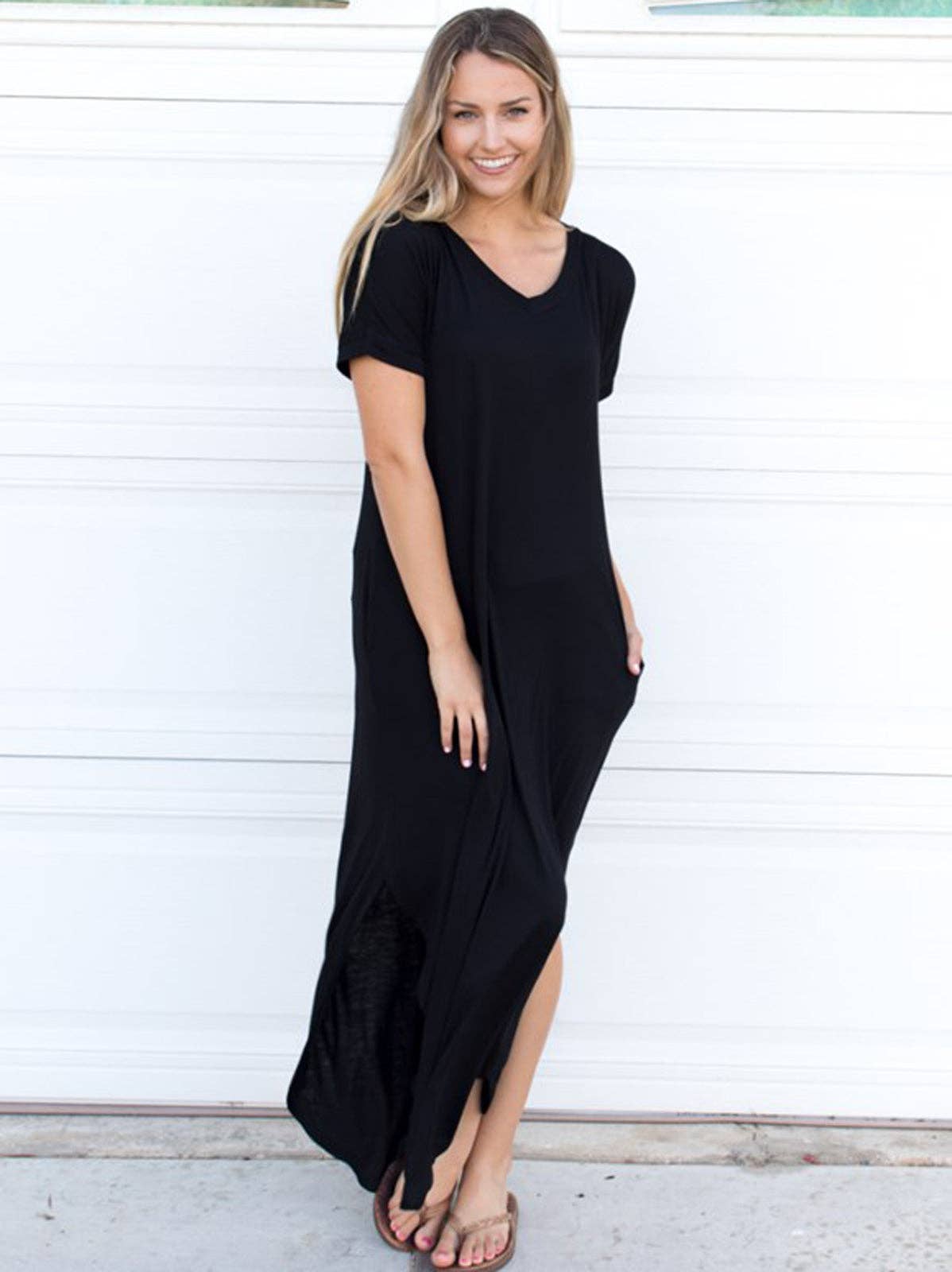 Solid Relaxed Maxi Dress: Black