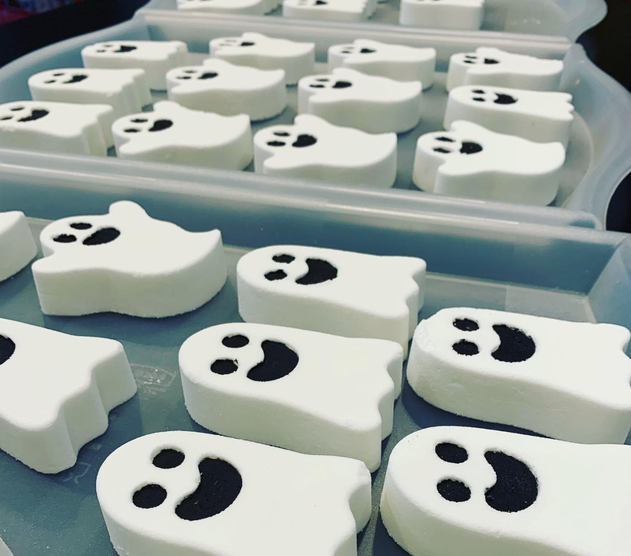 Poppy & Thyme - Ghost Bath Bomb