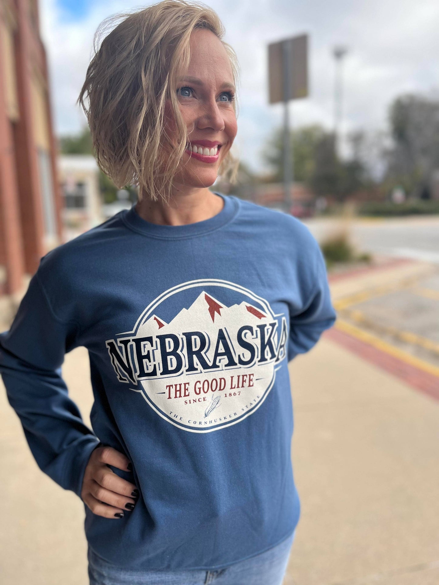 Nebraska The Good Life Mountain Design Sweatshirt: