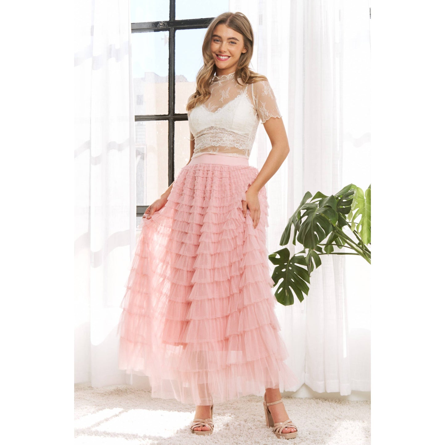 MESH LACE HIGH NECK DESIGN SHORT SLEEVE FITTED TOP