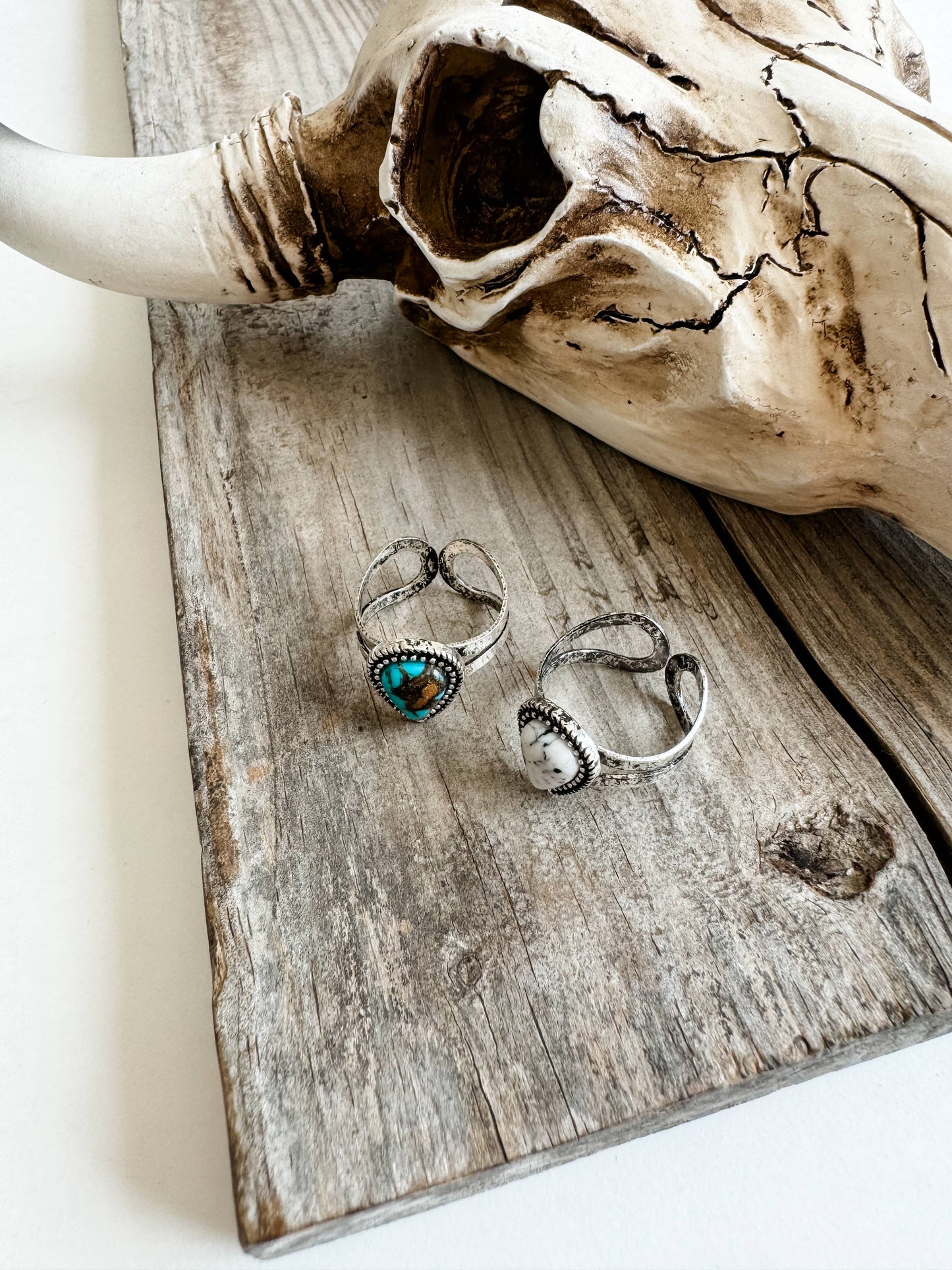 Boho Ranch Shop - Western Teardrop Stone Adjustable Ring : TURQUOISE