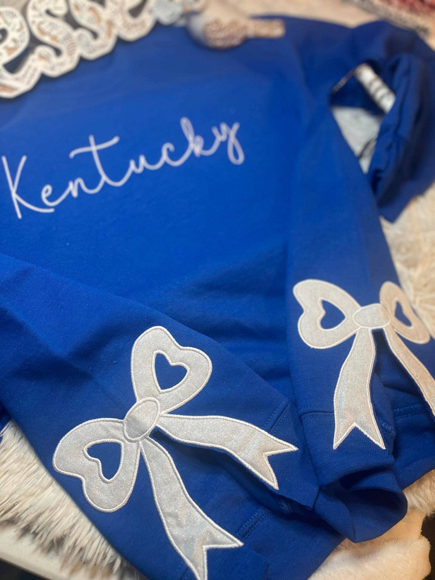 April's Sew Vinyl - Side Bow Custom Name Sweatshirt: With Side Bows / S