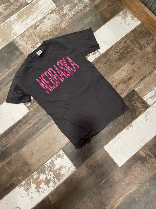 Neon pink puff screen print state tee on Comfort Color pepper shirt