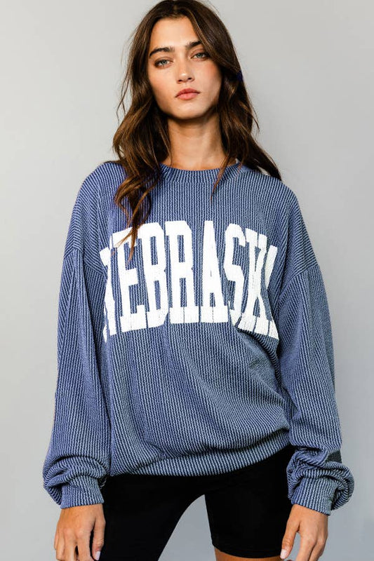 NEBRASKA' Comfy Oversize Graphic Sweatshirt: MIDNIGHT and red