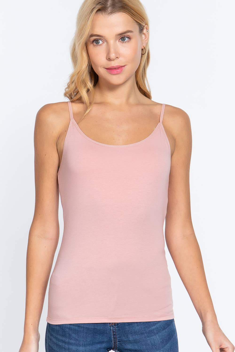 Basic Adjustable Spaghetti Strap Cropped Cami With Self Bra: BLACK