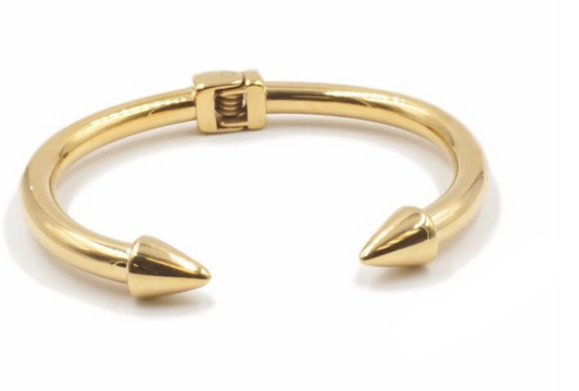 Kinsley Armelle - Golden Arrow bracelet